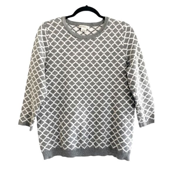 Liz Claiborne Women’s Geometric Print Classic Sweater 3/4 sleeves Size Large - Picture 1 of 5